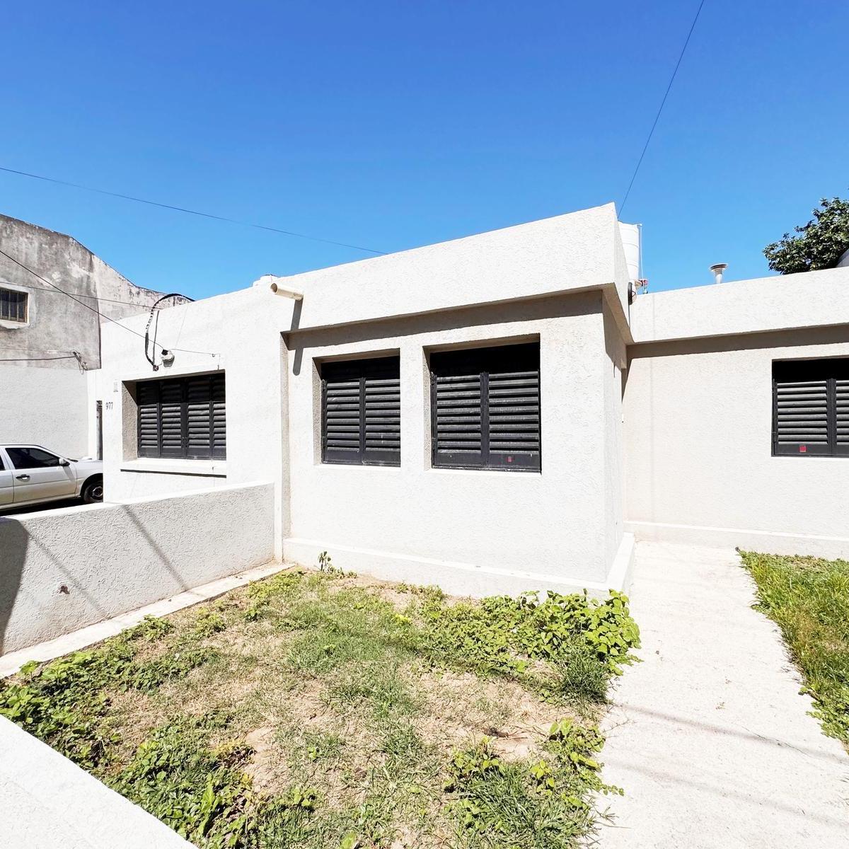 Casa reciclada a nueva en Observatorio